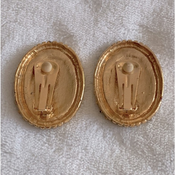 Vintage MOGHUL 80’S Poured Foil Glass GoldTone Clip Earrings - Picture 3 of 4